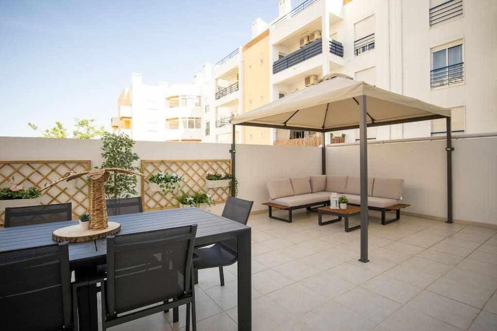 Modern 3Br Apt W/ Lg Terrace, Bbq, Ac & Parking ตาวิรา ภายนอก รูปภาพ
