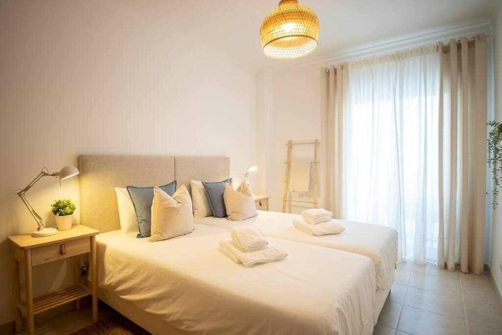 Modern 3Br Apt W/ Lg Terrace, Bbq, Ac & Parking ตาวิรา ภายนอก รูปภาพ